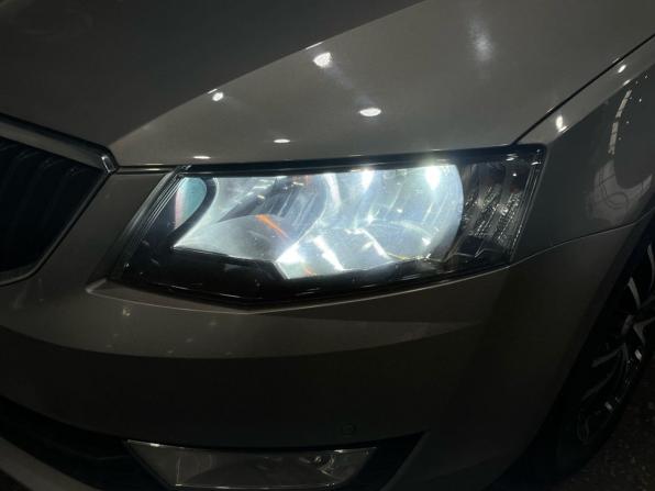 Skoda Octavia III (A7) с пробегом 2015 года, цена 950 000 рублей, 189262 км, лифтбек, Автокод Объявления