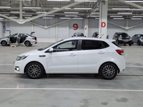 Kia Rio III Рестайлинг с пробегом 2016 года, цена 1 099 000 рублей, 110580 км, хэтчбек, Автокод Объявления