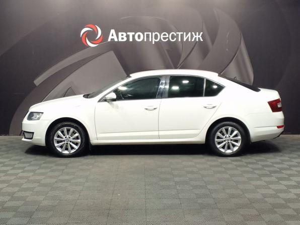 Skoda Octavia III (A7) с пробегом 2015 года, цена 910 000 рублей, 287113 км, лифтбек, Автокод Объявления