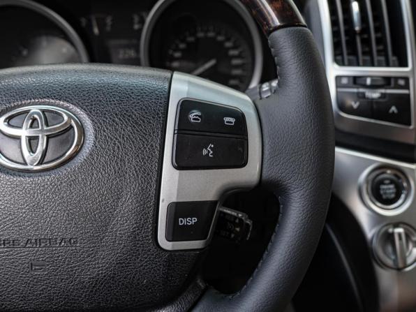 Toyota Land Cruiser 200 Series с пробегом 2012 года, цена 3 600 000 рублей, 385455 км, внедорожник, Автокод Объявления