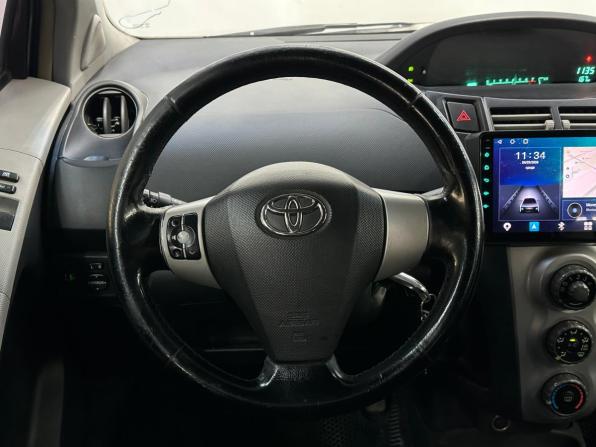 Toyota Yaris II с пробегом 2006 года, цена 380 000 рублей, 286929 км, хэтчбек, Автокод Объявления