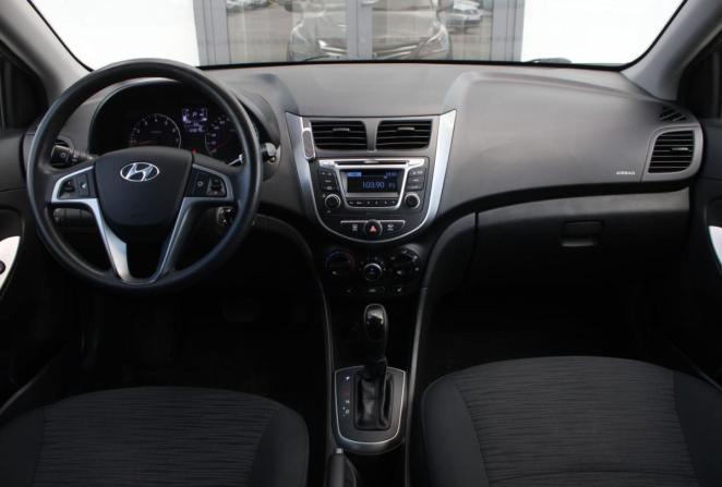 Hyundai Solaris I Рестайлинг с пробегом 2015 года, цена 1 150 000 рублей, 122884 км, седан, Автокод Объявления