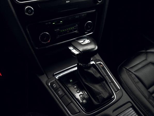 Skoda Superb II с пробегом 2012 года, цена 1 005 000 рублей, 309951 км, лифтбек, Автокод Объявления