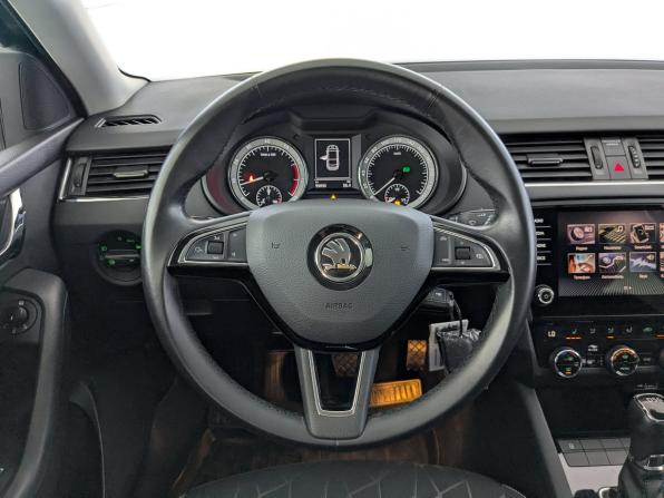Skoda Octavia III (A7) Рестайлинг с пробегом 2019 года, цена 1 950 000 рублей, 99888 км, лифтбек, Автокод Объявления