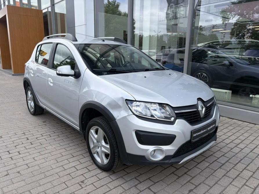 Renault Sandero II Москва  - изображение 1