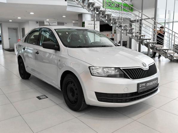 Skoda Rapid I с пробегом 2015 года, цена 1 050 000 рублей, 109441 км, лифтбек, Автокод Объявления