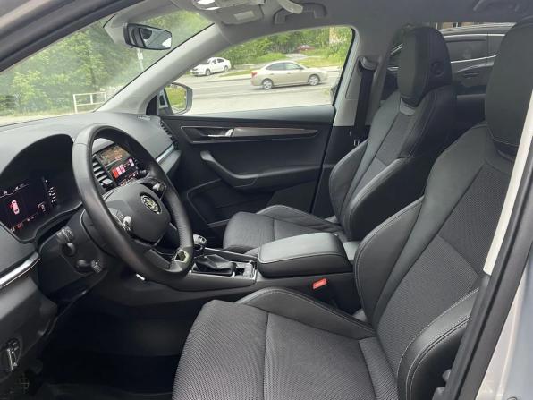 Skoda Karoq I с пробегом 2021 года, цена 2 399 000 рублей, 48644 км, внедорожник, Автокод Объявления