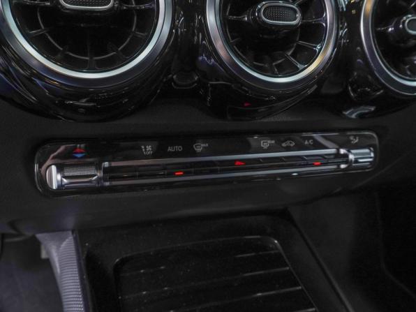 Mercedes-Benz GLB I (X247) с пробегом 2019 года, цена 3 280 000 рублей, 96188 км, внедорожник, Автокод Объявления