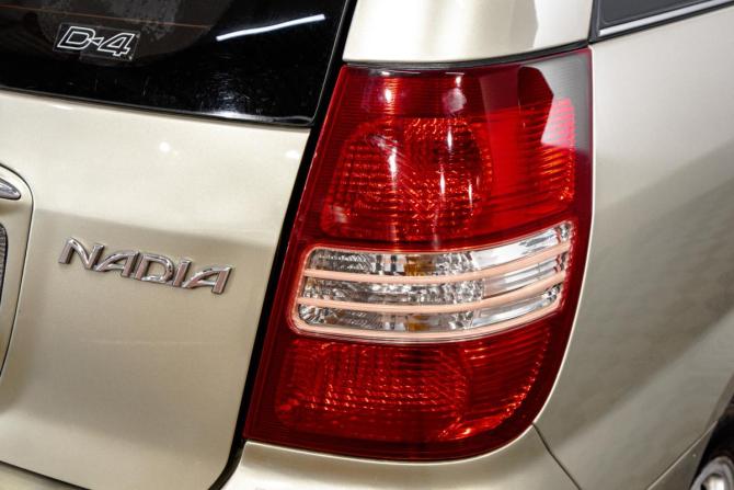 Toyota Nadia с пробегом 2001 года, цена 649 000 рублей, 266000 км, компактвэн, Автокод Объявления