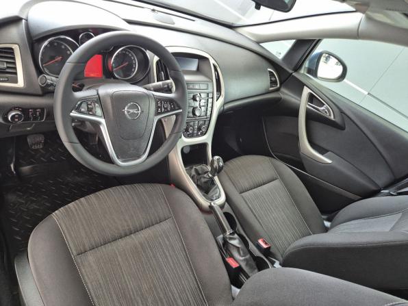 Opel Astra J с пробегом 2010 года, цена 479 000 рублей, 158484 км, хэтчбек, Автокод Объявления