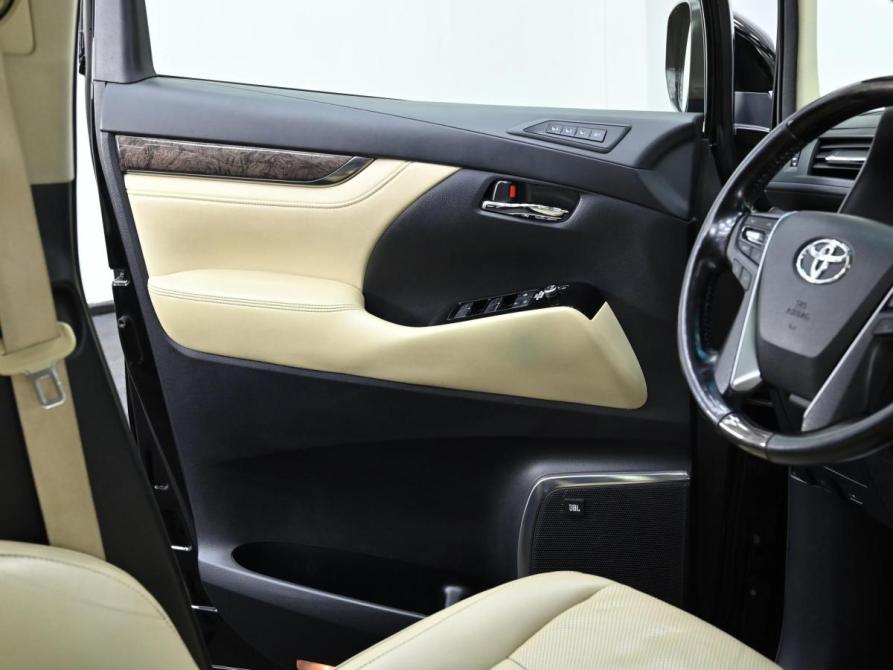 Toyota Alphard III Рестайлинг Москва  - изображение 15