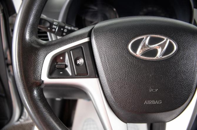 Hyundai Solaris I с пробегом 2011 года, цена 729 000 рублей, 193000 км, седан, Автокод Объявления