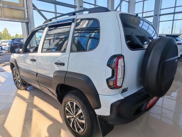 Lada (ВАЗ) Niva Travel I с пробегом 2024 года, цена 1 090 000 рублей, 44000 км, внедорожник, Автокод Объявления
