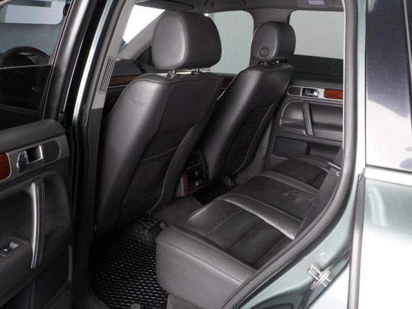 Volkswagen Touareg I с пробегом 2006 года, цена 1 108 000 рублей, 242707 км, внедорожник, Автокод Объявления