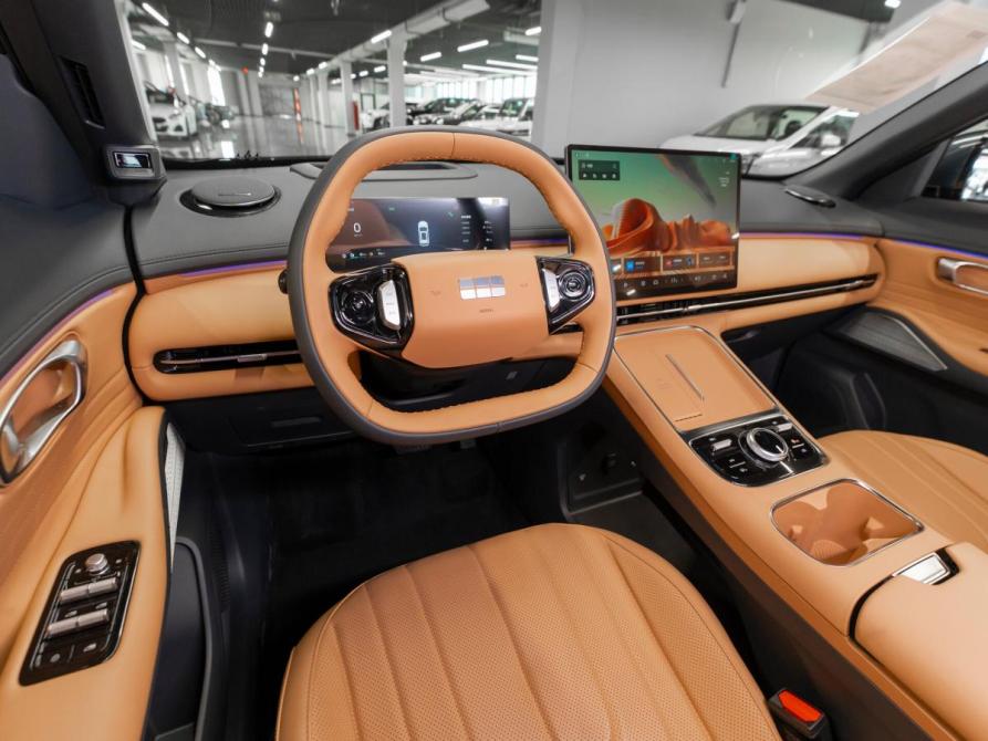 Geely Galaxy Starship 7 Москва  - изображение 7