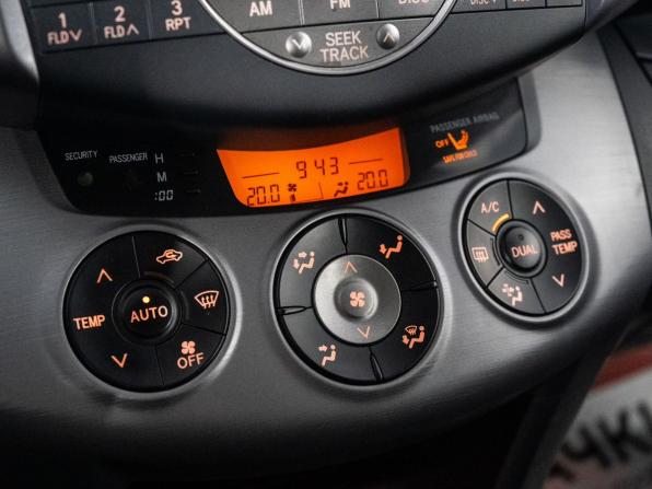Toyota RAV4 III (XA30) с пробегом 2006 года, цена 1 115 000 рублей, 205643 км, внедорожник, Автокод Объявления