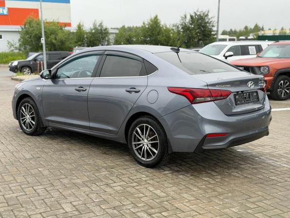 Hyundai Solaris II с пробегом 2017 года, цена 1 300 000 рублей, 105965 км, седан, Автокод Объявления