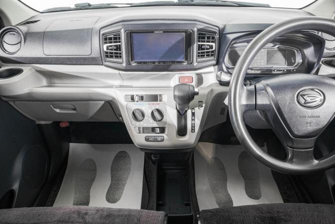 Daihatsu Mira e:S I Рестайлинг с пробегом 2017 года, цена 749 000 рублей, 142300 км, хэтчбек, Автокод Объявления