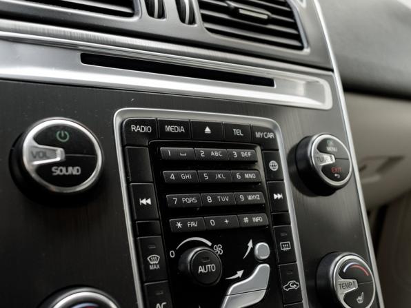 Volvo XC60 I Рестайлинг с пробегом 2014 года, цена 2 190 000 рублей, 144406 км, внедорожник, Автокод Объявления