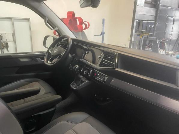 Volkswagen Multivan T6 Рестайлинг с пробегом 2022 года, цена 8 790 000 рублей, 28236 км, минивэн, Автокод Объявления