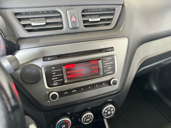 Kia Rio III Рестайлинг с пробегом 2017 года, цена 1 159 000 рублей, 142880 км, седан, Автокод Объявления