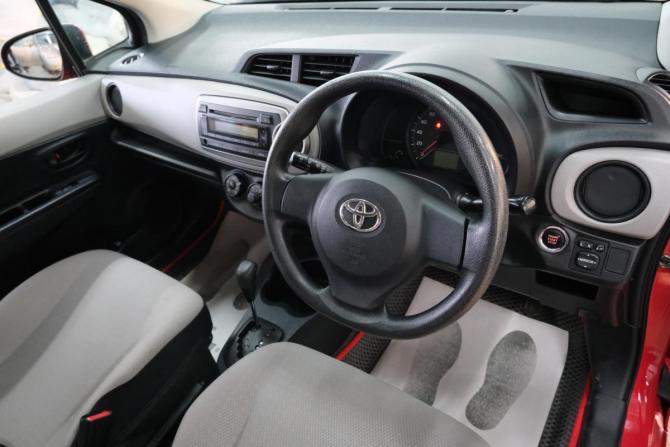 Toyota Vitz III (XP130) с пробегом 2011 года, цена 799 000 рублей, 115000 км, хэтчбек, Автокод Объявления