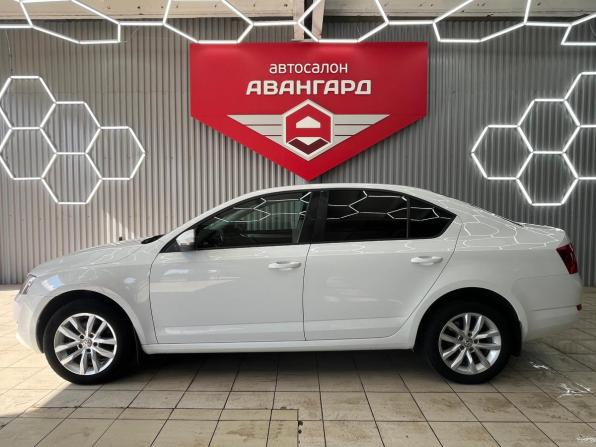 Skoda Octavia III (A7) с пробегом 2016 года, цена 1 320 000 рублей, 217833 км, лифтбек, Автокод Объявления