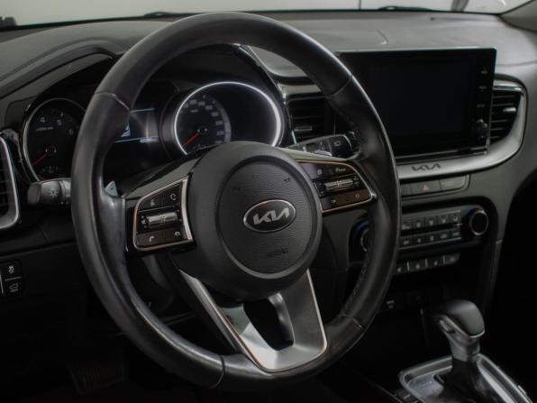 Kia XCeed I с пробегом 2020 года, цена 1 900 000 рублей, 49385 км, хэтчбек, Автокод Объявления
