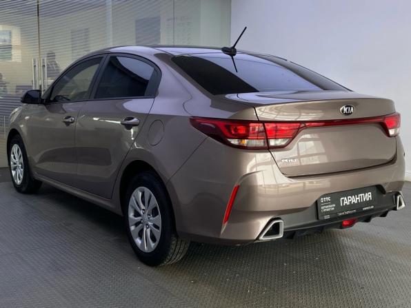 Kia Rio IV Рестайлинг с пробегом 2021 года, цена 1 629 000 рублей, 99101 км, седан, Автокод Объявления