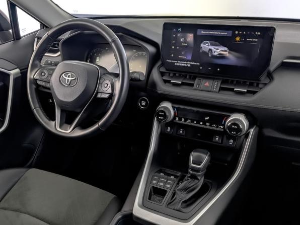 Toyota RAV4 V (XA50) с пробегом 2024 года, цена 4 040 000 рублей, 16566 км, внедорожник, Автокод Объявления