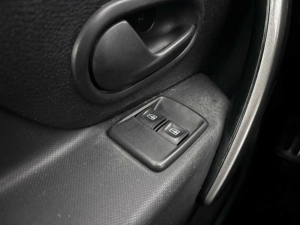 Renault Logan II Рестайлинг с пробегом 2020 года, цена 899 000 рублей, 138800 км, седан, Автокод Объявления