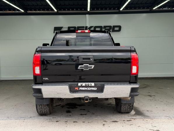 Chevrolet Silverado III (K2XX) Рестайлинг с пробегом 2016 года, цена 4 300 000 рублей, 235232 км, offers.body_type.unknown, Автокод Объявления