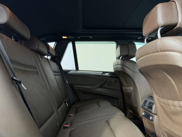 BMW X5 II (E70) Рестайлинг с пробегом 2011 года, цена 1 999 000 рублей, 280000 км, внедорожник, Автокод Объявления