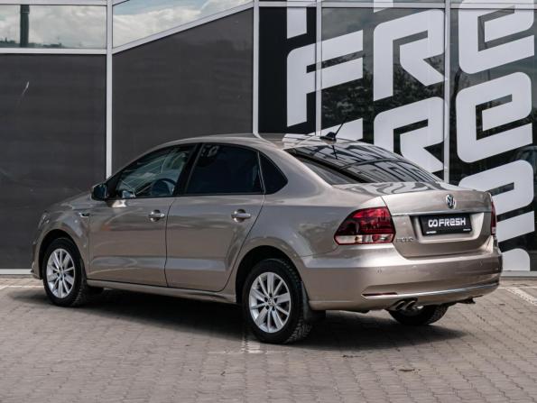 Volkswagen Polo V Рестайлинг с пробегом 2017 года, цена 1 370 000 рублей, 95564 км, седан, Автокод Объявления