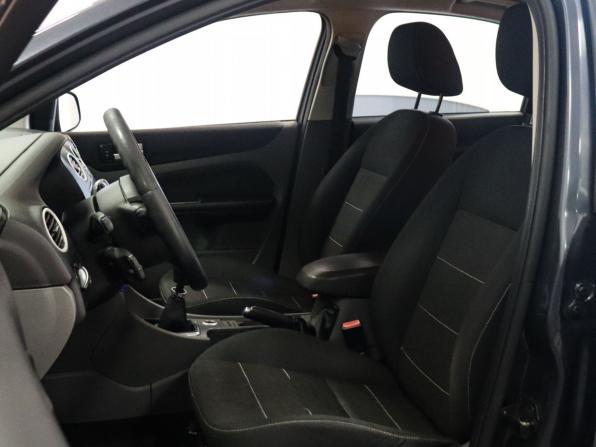 Ford Focus II Рестайлинг с пробегом 2010 года, цена 599 000 рублей, 296000 км, седан, Автокод Объявления