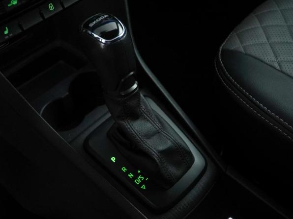 Skoda Rapid I Рестайлинг с пробегом 2018 года, цена 1 521 444 рубля, 88602 км, лифтбек, Автокод Объявления