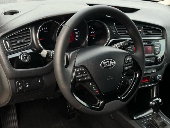 Kia Ceed II с пробегом 2013 года, цена 980 000 рублей, 181597 км, хэтчбек, Автокод Объявления