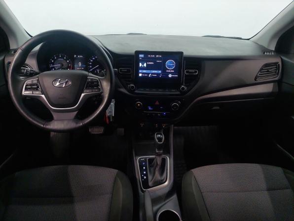 Hyundai Solaris II Рестайлинг с пробегом 2022 года, цена 1 685 000 рублей, 87220 км, седан, Автокод Объявления