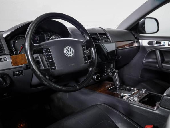 Volkswagen Touareg I Рестайлинг с пробегом 2008 года, цена 850 000 рублей, 281394 км, внедорожник, Автокод Объявления