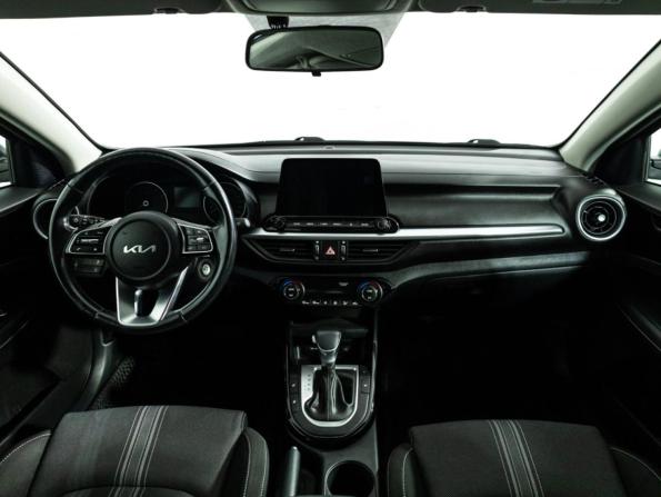 Kia Cerato IV Рестайлинг с пробегом 2022 года, цена 1 999 585 рублей, 76000 км, седан, Автокод Объявления
