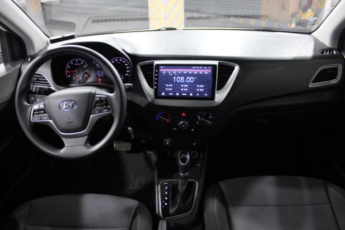 Hyundai Solaris II Рестайлинг с пробегом 2021 года, цена 1 790 000 рублей, 43176 км, седан, Автокод Объявления
