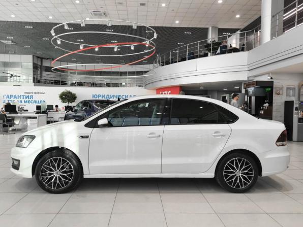Volkswagen Polo V Рестайлинг с пробегом 2018 года, цена 1 050 000 рублей, 187000 км, седан, Автокод Объявления