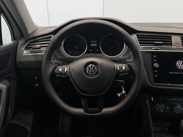 Volkswagen Tiguan II с пробегом 2019 года, цена 2 499 000 рублей, 105935 км, внедорожник, Автокод Объявления