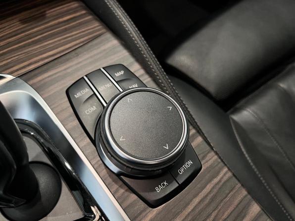 BMW 5 серии VII (G30/G31/G38) с пробегом 2018 года, цена 3 850 000 рублей, 96102 км, седан, Автокод Объявления