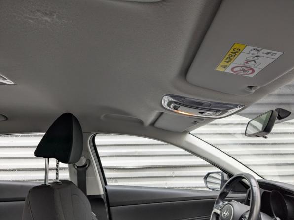 Hyundai Elantra VII (CN7) с пробегом 2022 года, цена 1 950 000 рублей, 64685 км, седан, Автокод Объявления
