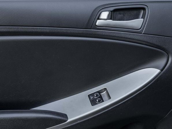 Hyundai Solaris I Рестайлинг с пробегом 2016 года, цена 699 500 рублей, 148780 км, седан, Автокод Объявления
