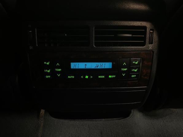 Toyota Land Cruiser 200 Series с пробегом 2011 года, цена 2 785 000 рублей, 275460 км, внедорожник, Автокод Объявления