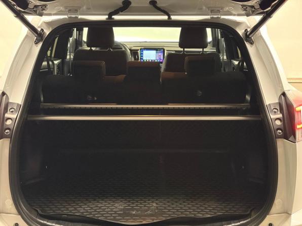 Toyota RAV4 IV (XA40) Рестайлинг с пробегом 2019 года, цена 2 250 000 рублей, 249504 км, внедорожник, Автокод Объявления