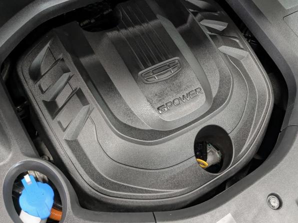 Geely Atlas Pro с пробегом 2024 года, цена 2 350 000 рублей, 42275 км, внедорожник, Автокод Объявления