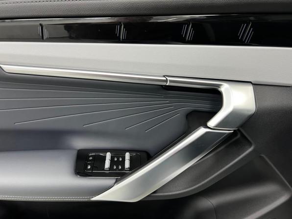 Geely Atlas II с пробегом 2024 года, цена 3 250 000 рублей, 14650 км, внедорожник, Автокод Объявления